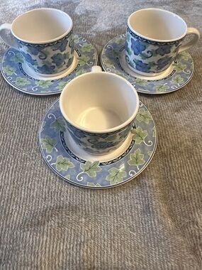 Pfaltzgraff Blue Isle Pattern coffee/tea cups and Saucer Set - 3 Pieces